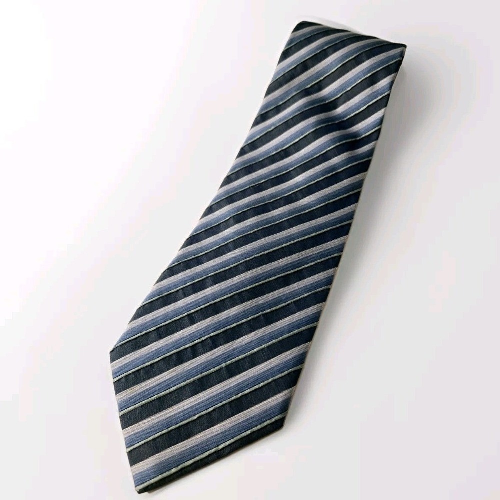 Hugo Boss Mens Silk Tie Blue Grey Striped Ribbed Texture Made in Italy Necktie